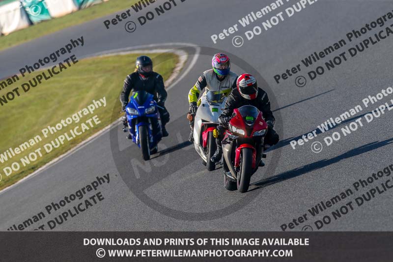 PJM Wedding Photography;enduro digital images;event digital images;eventdigitalimages;mallory park;mallory park photographs;mallory park trackday;mallory park trackday photographs;no limits trackdays;peter wileman photography;racing digital images;trackday digital images;trackday photos